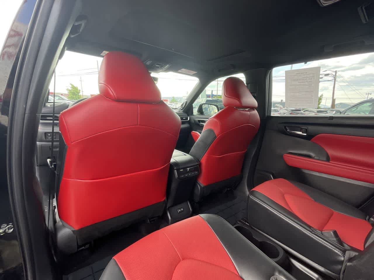 2022 Toyota Highlander XSE 14