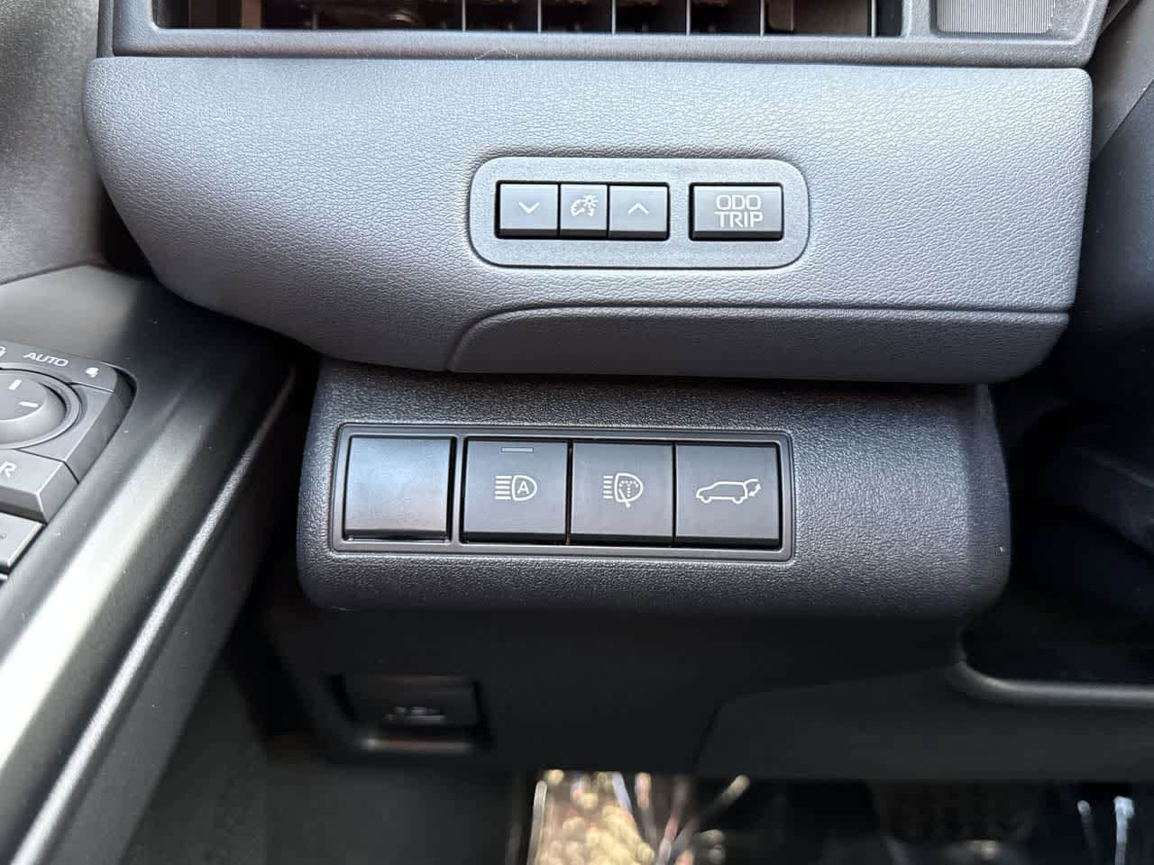 Thumbnail: 2026 Toyota bZ - 21