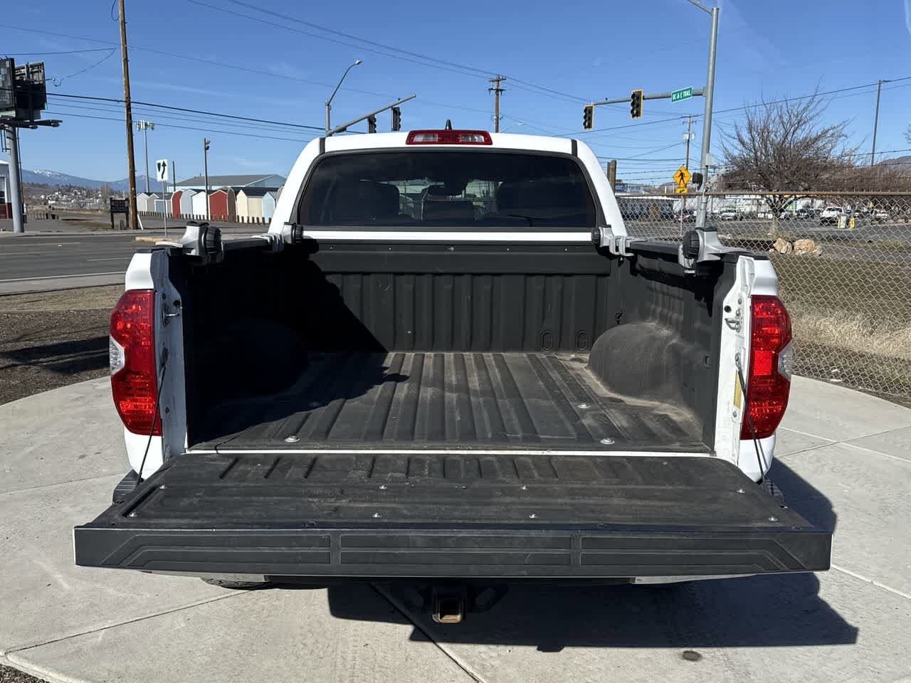 Thumbnail: 2021 Toyota Tundra - 6