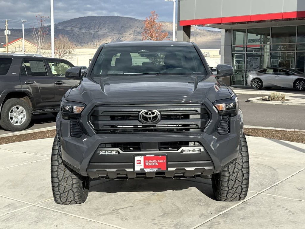 New 2025 Toyota Tacoma SR5 Truck Double Cab
