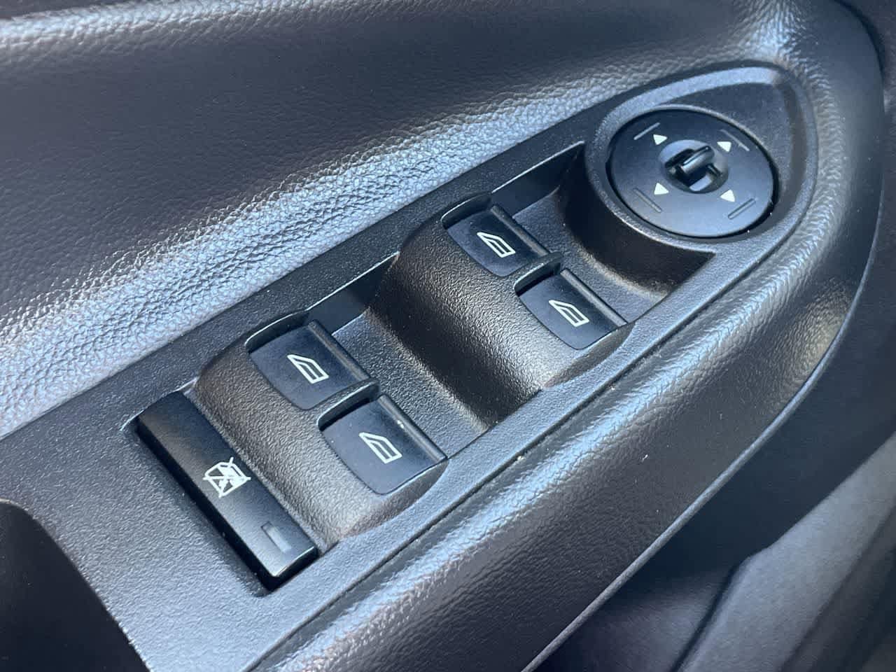 Thumbnail: 2015 Ford Escape - 22