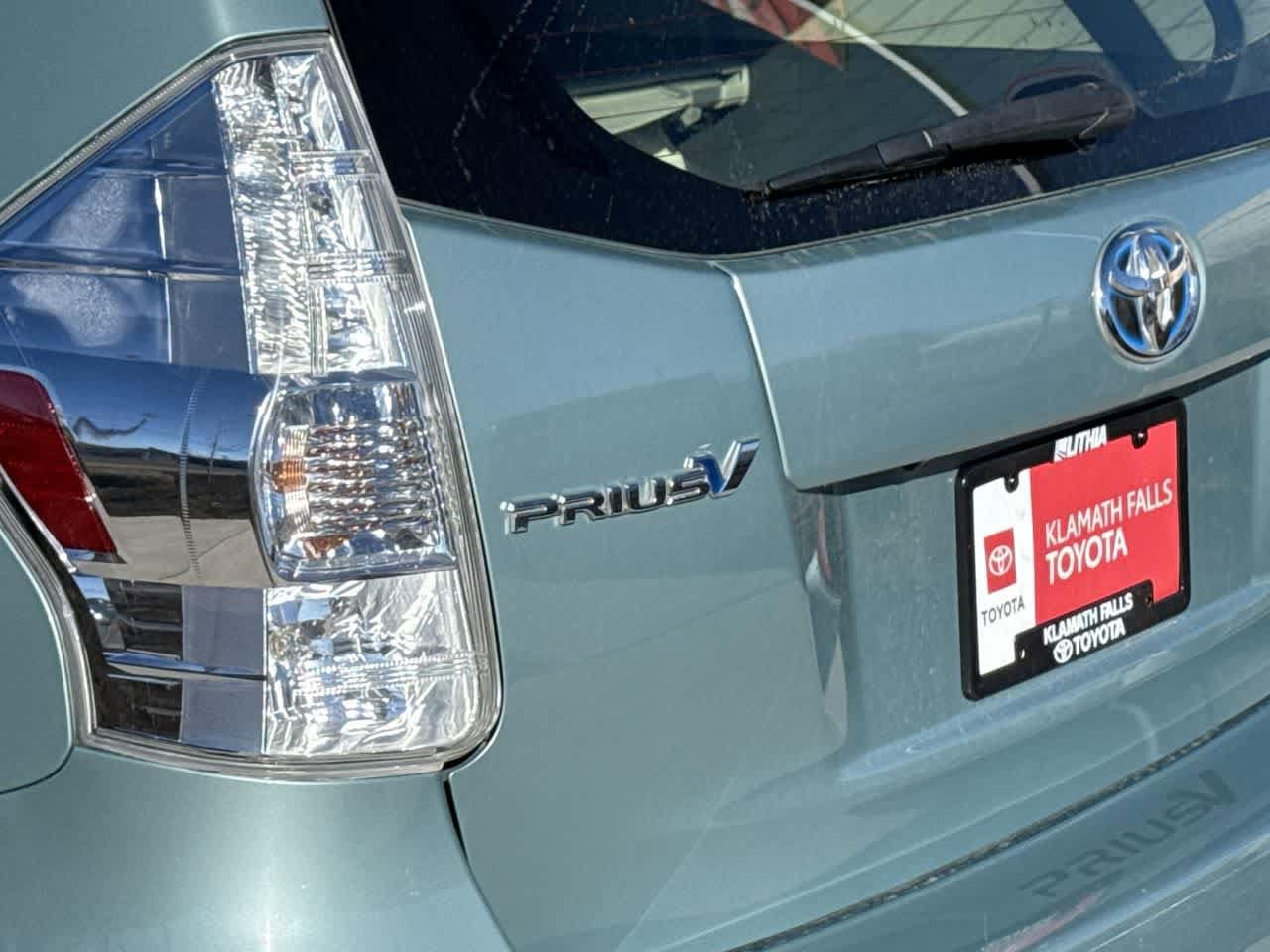 Thumbnail: 2013 Toyota Prius v - 9