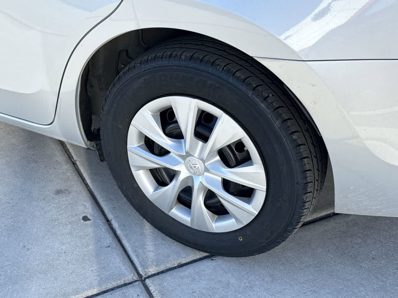 Thumbnail: 2018 Toyota Corolla - 8