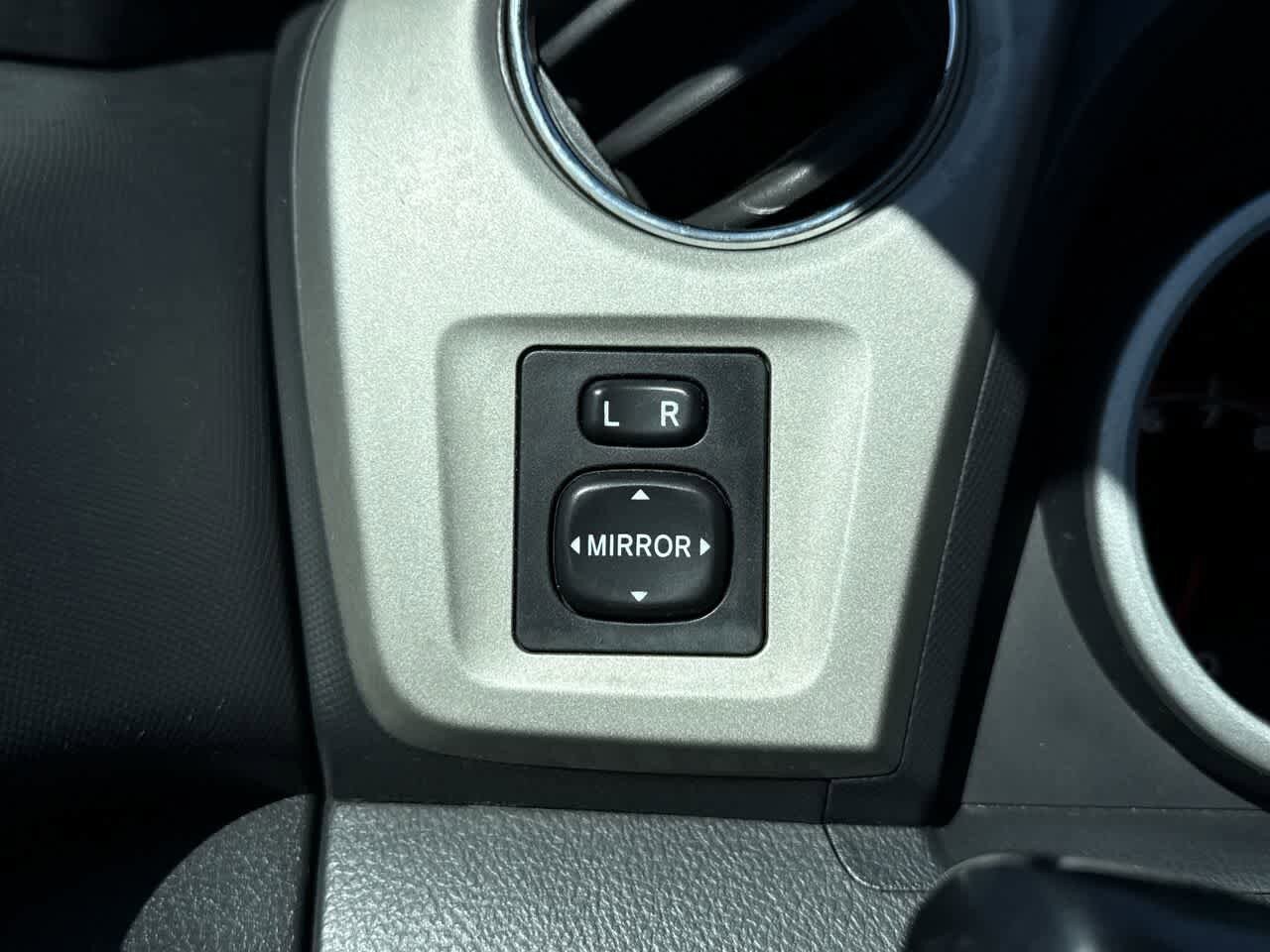 Thumbnail: 2011 Toyota Matrix - 20