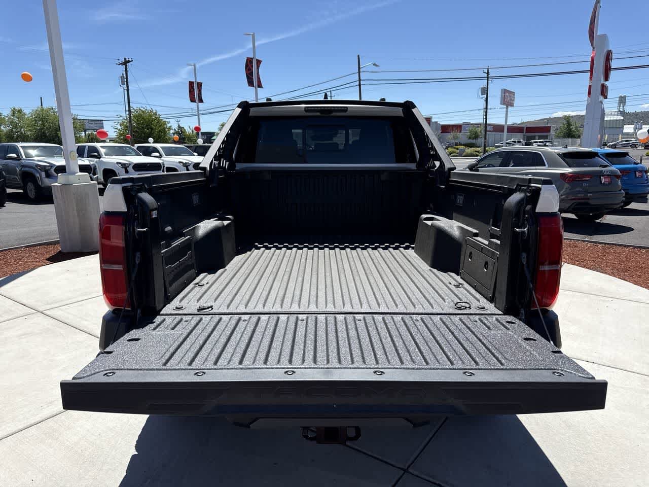 2026 Toyota Tacoma Trailhunter - Photo 6