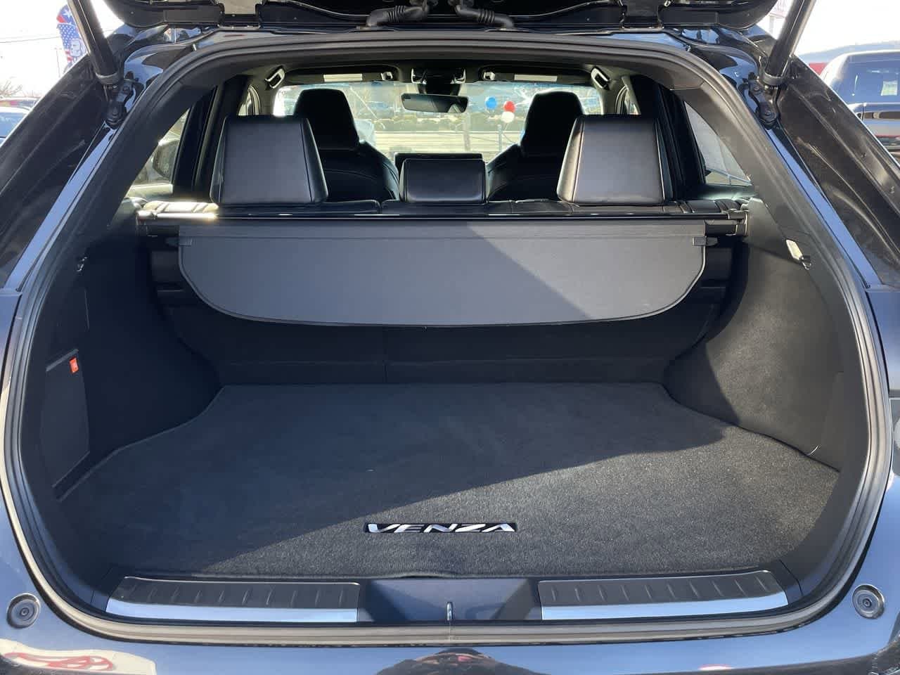 Thumbnail: 2022 Toyota Venza - 6