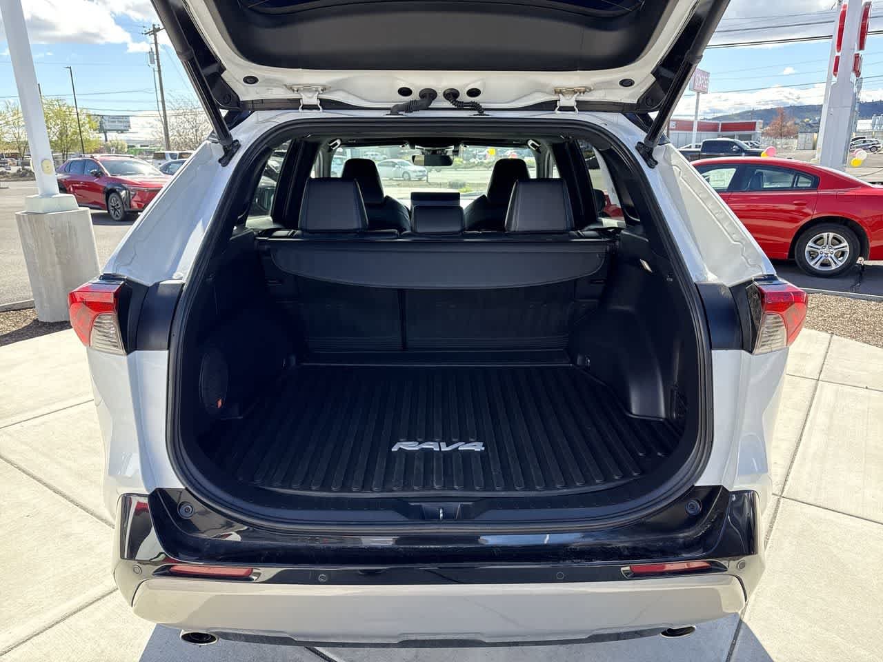 Thumbnail: 2023 Toyota RAV4 - 6