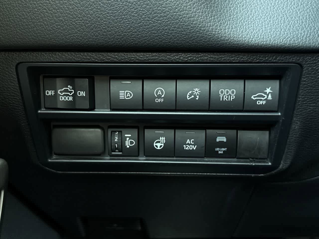 Thumbnail: 2024 Toyota Tundra - 21