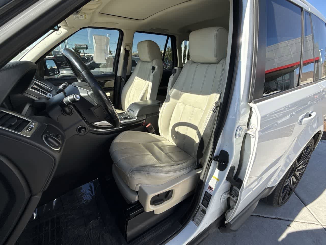 Thumbnail: 2013 Land Rover Range Rover Sport - 11