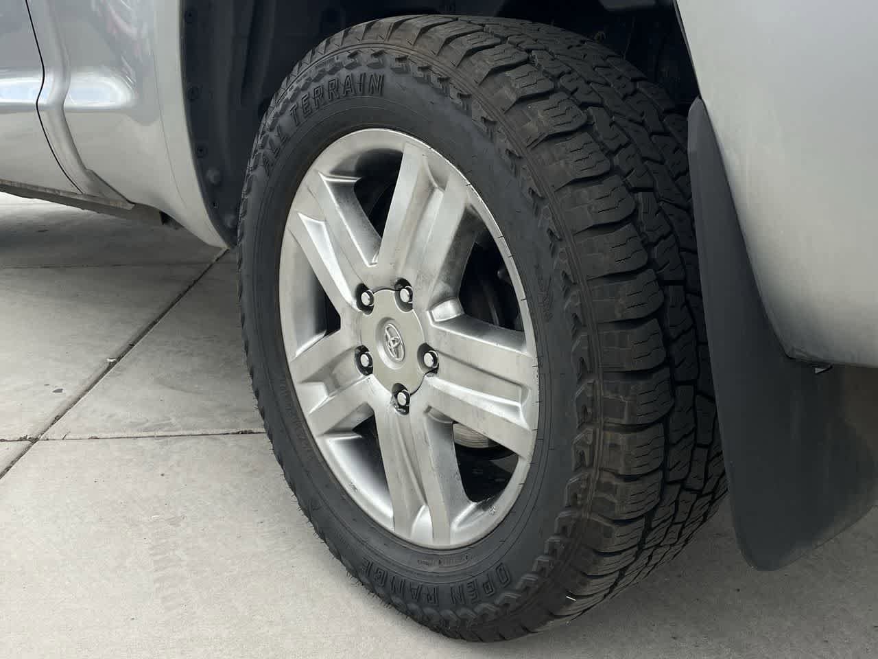 Thumbnail: 2014 Toyota Tundra - 8