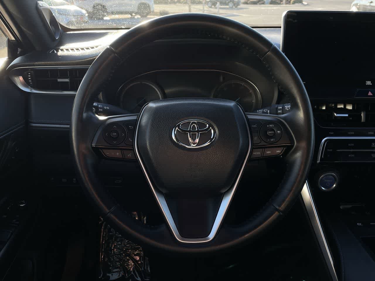 Thumbnail: 2022 Toyota Venza - 16