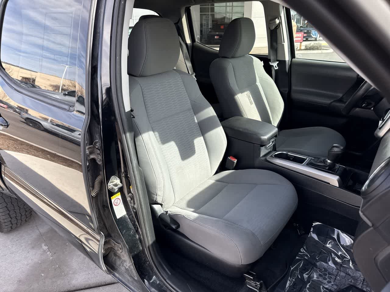 Thumbnail: 2019 Toyota Tacoma - 14