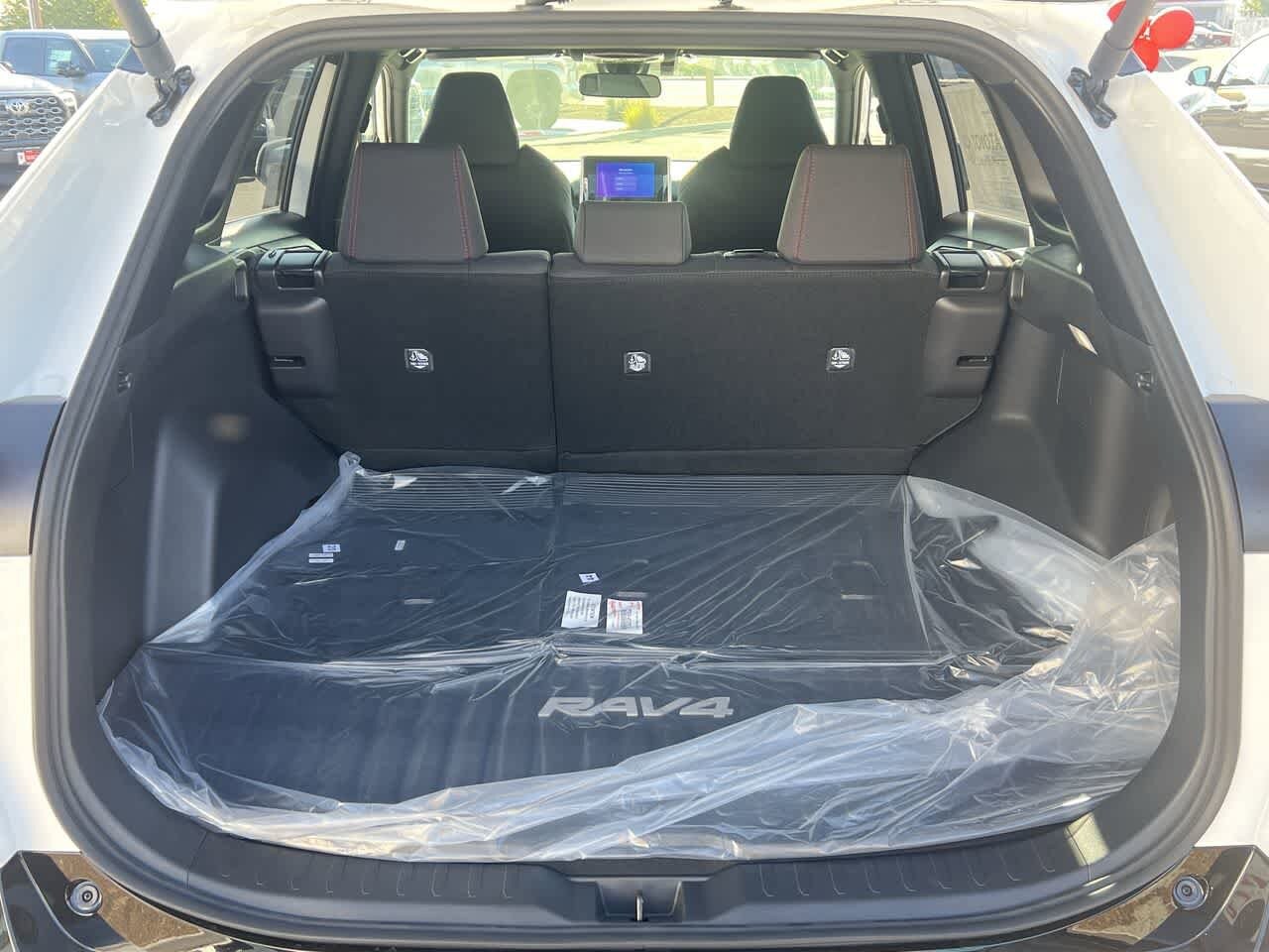 2024 Toyota RAV4 Prime SE 6