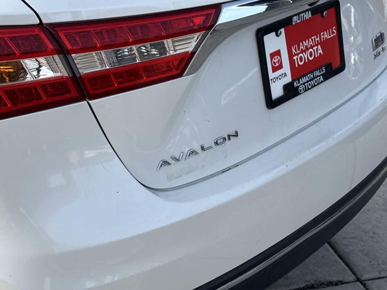 Thumbnail: 2015 Toyota Avalon - 9