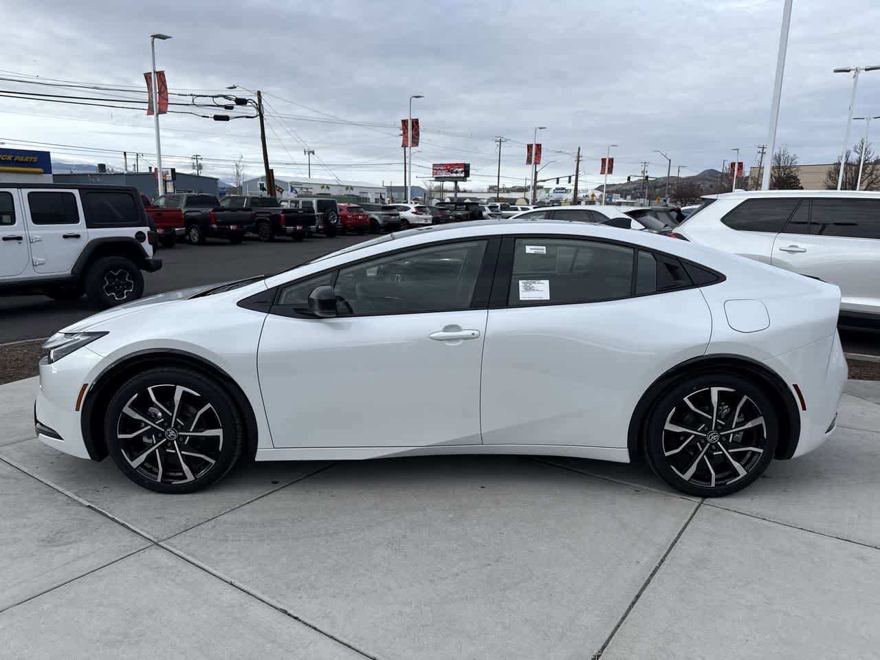 Thumbnail: 2026 Toyota Prius - 2