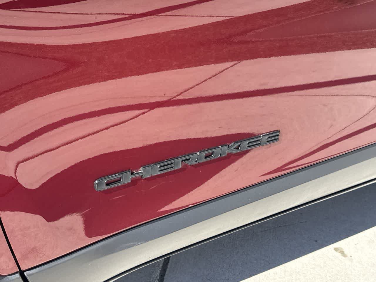 Thumbnail: 2021 Jeep Cherokee - 9