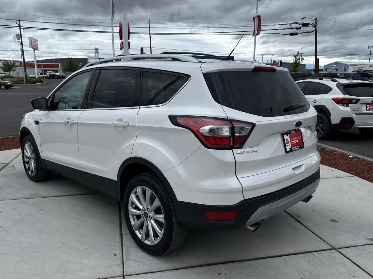 Thumbnail: 2017 Ford Escape - 5