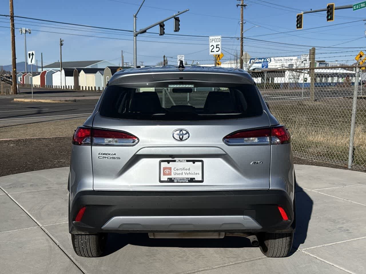 2025 Toyota Corolla Cross L photo 3