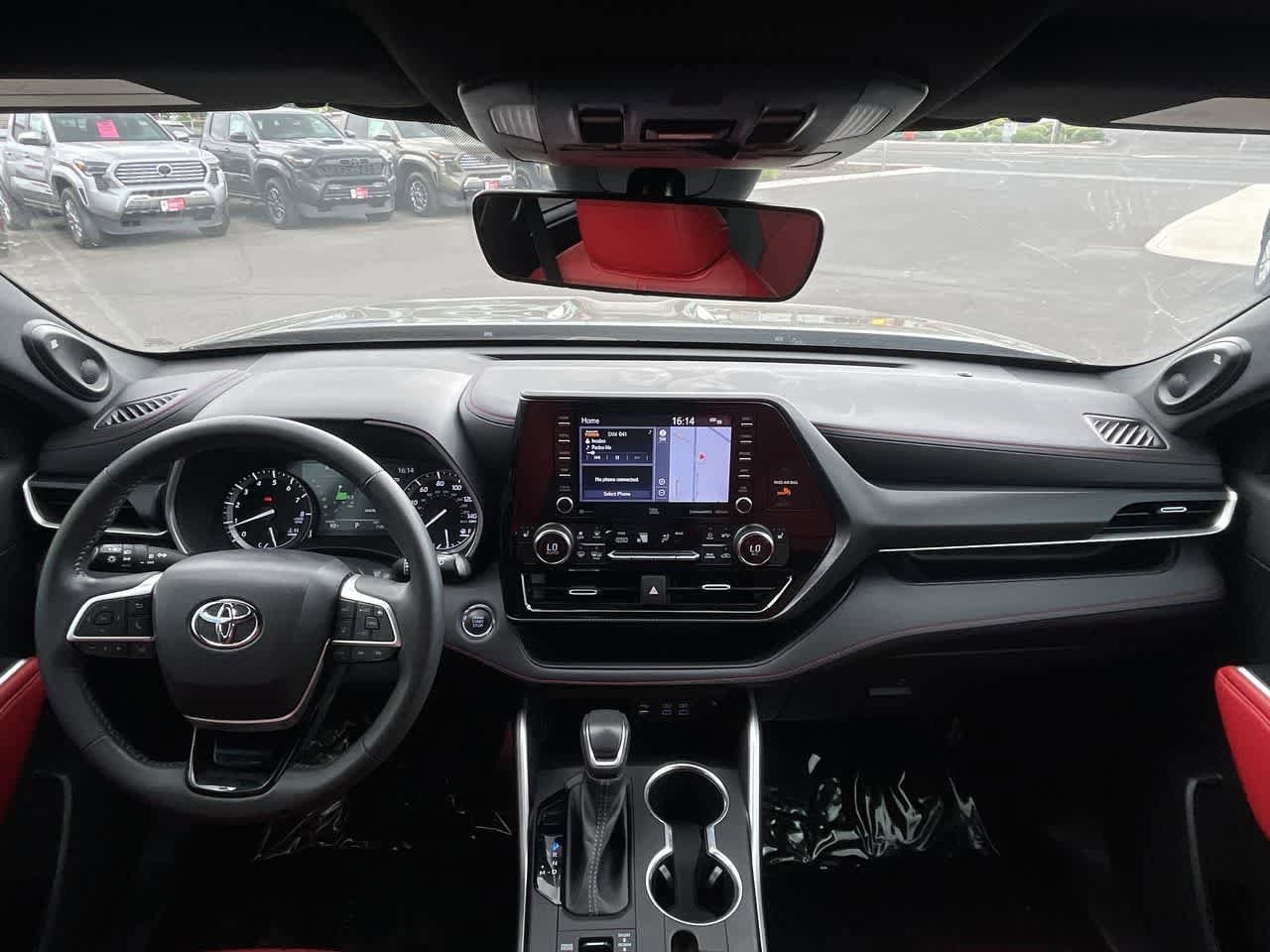 2022 Toyota Highlander XSE 16