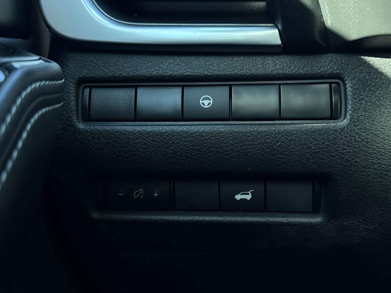 Thumbnail: 2023 Nissan Rogue - 21