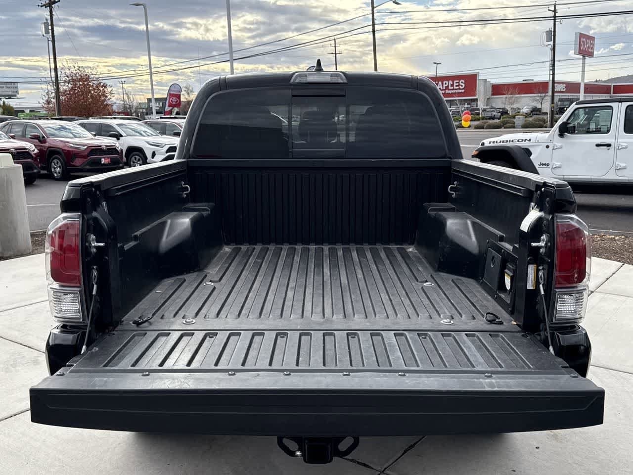 Thumbnail: 2021 Toyota Tacoma - 6