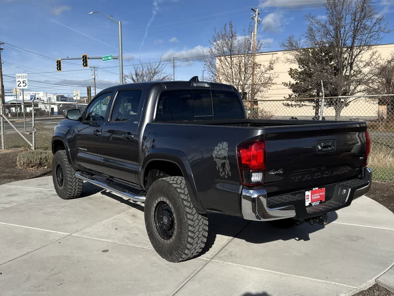 Thumbnail: 2023 Toyota Tacoma - 5