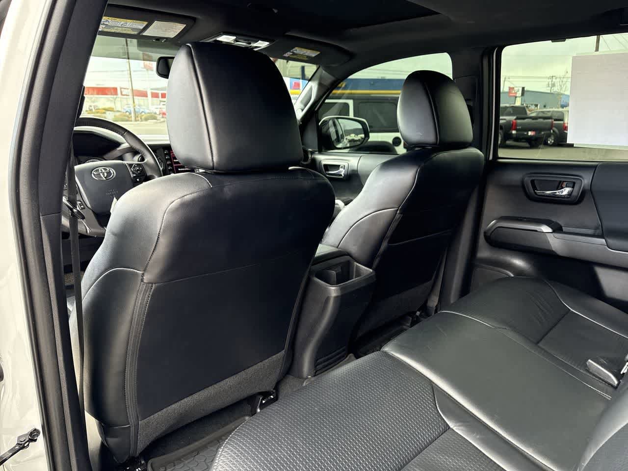 Thumbnail: 2020 Toyota Tacoma - 13