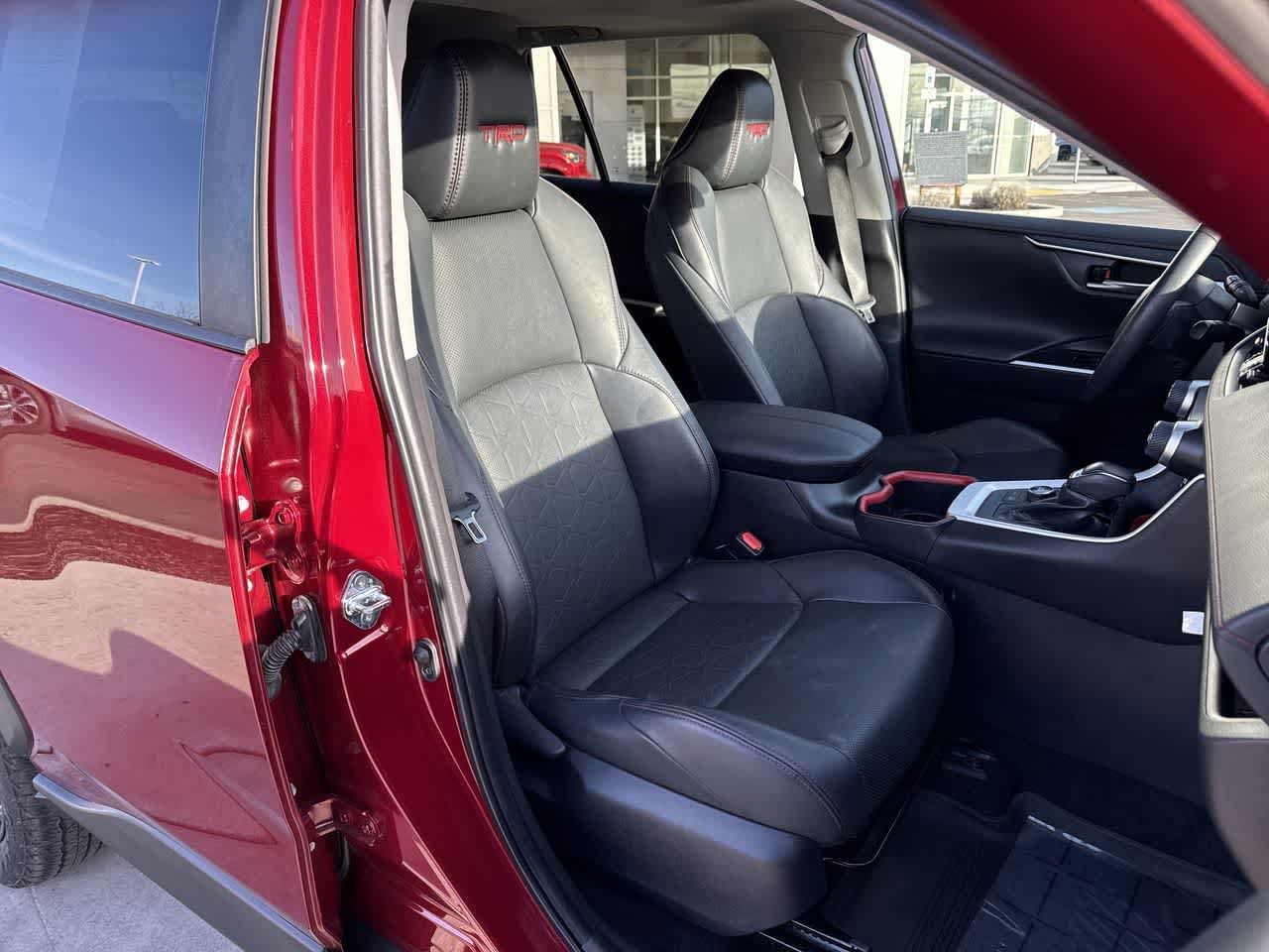 Thumbnail: 2023 Toyota RAV4 - 14