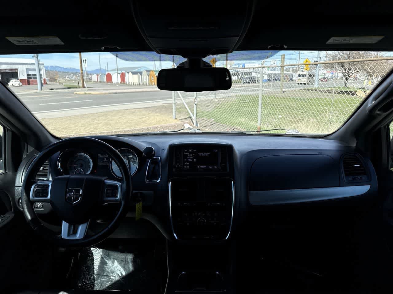 Thumbnail: 2019 Dodge Grand Caravan - 17