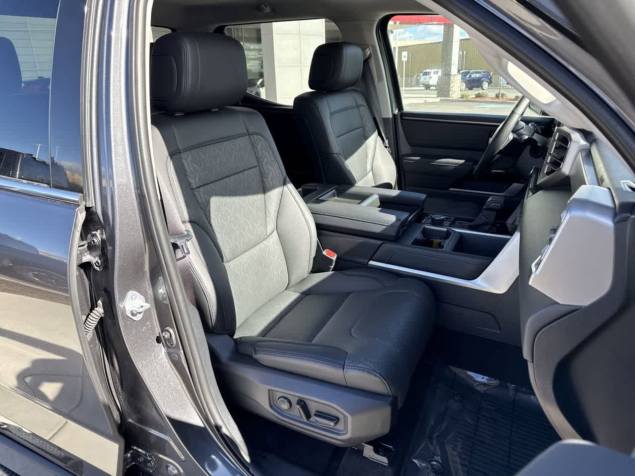 Thumbnail: 2023 Toyota Tundra - 14