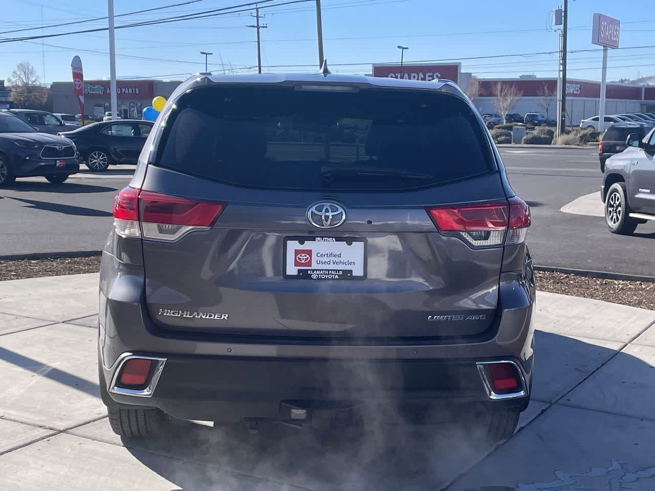 Thumbnail: 2019 Toyota Highlander - 4