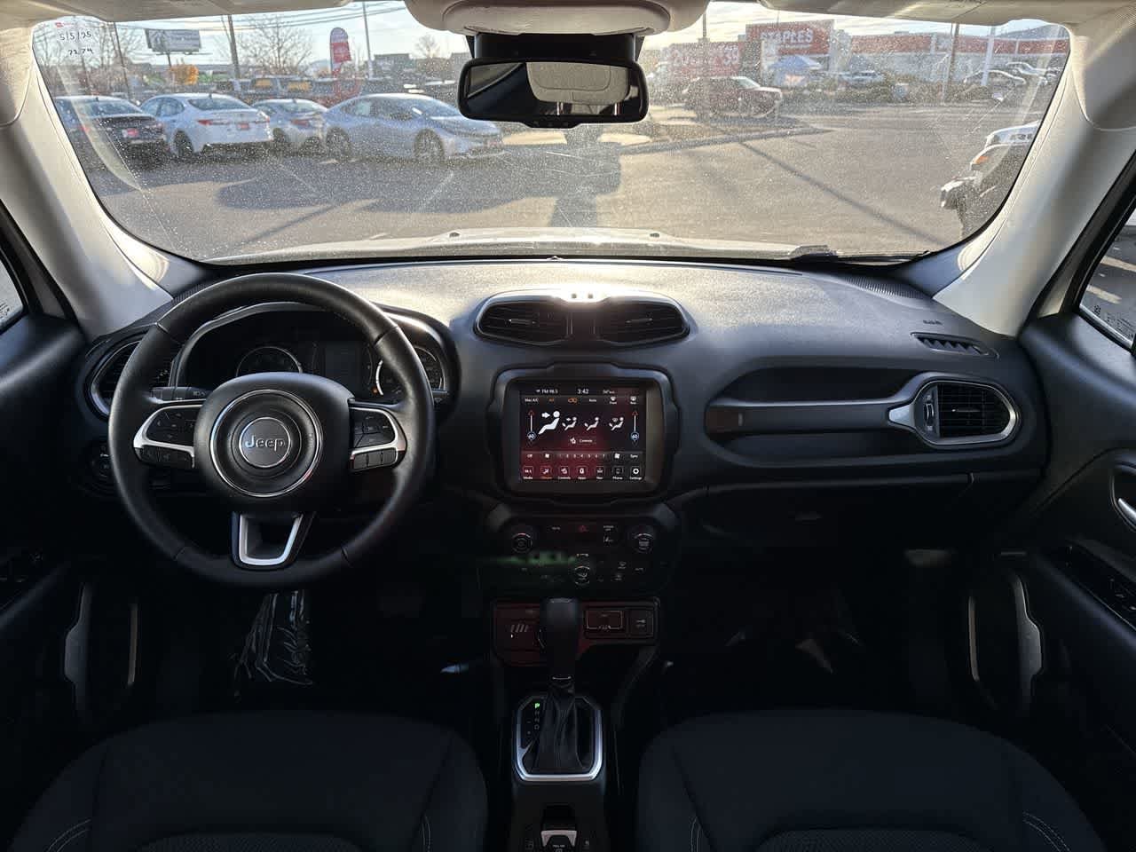 Thumbnail: 2023 Jeep Renegade - 15