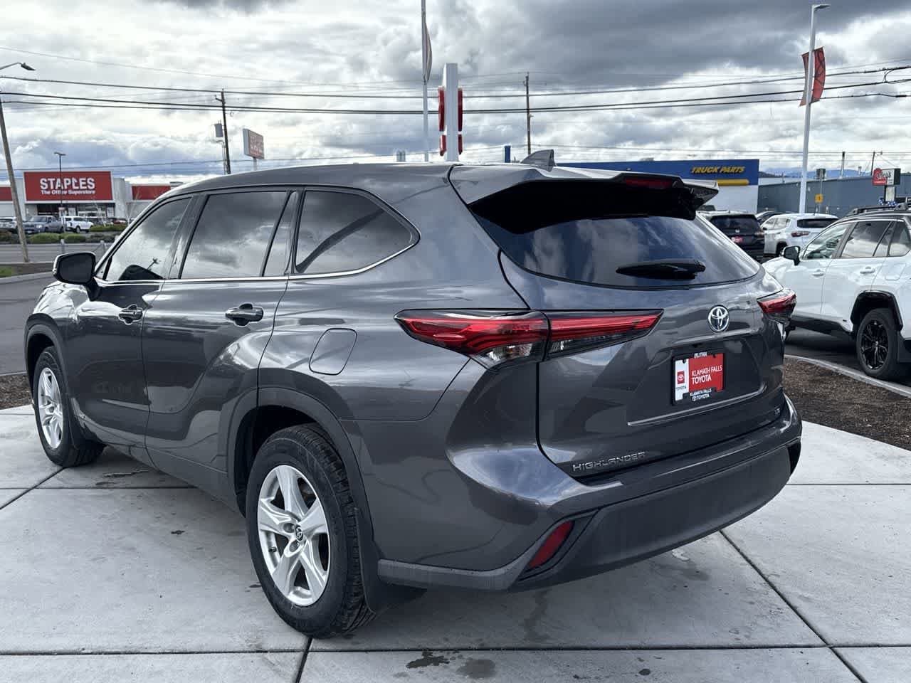 Thumbnail: 2021 Toyota Highlander - 5