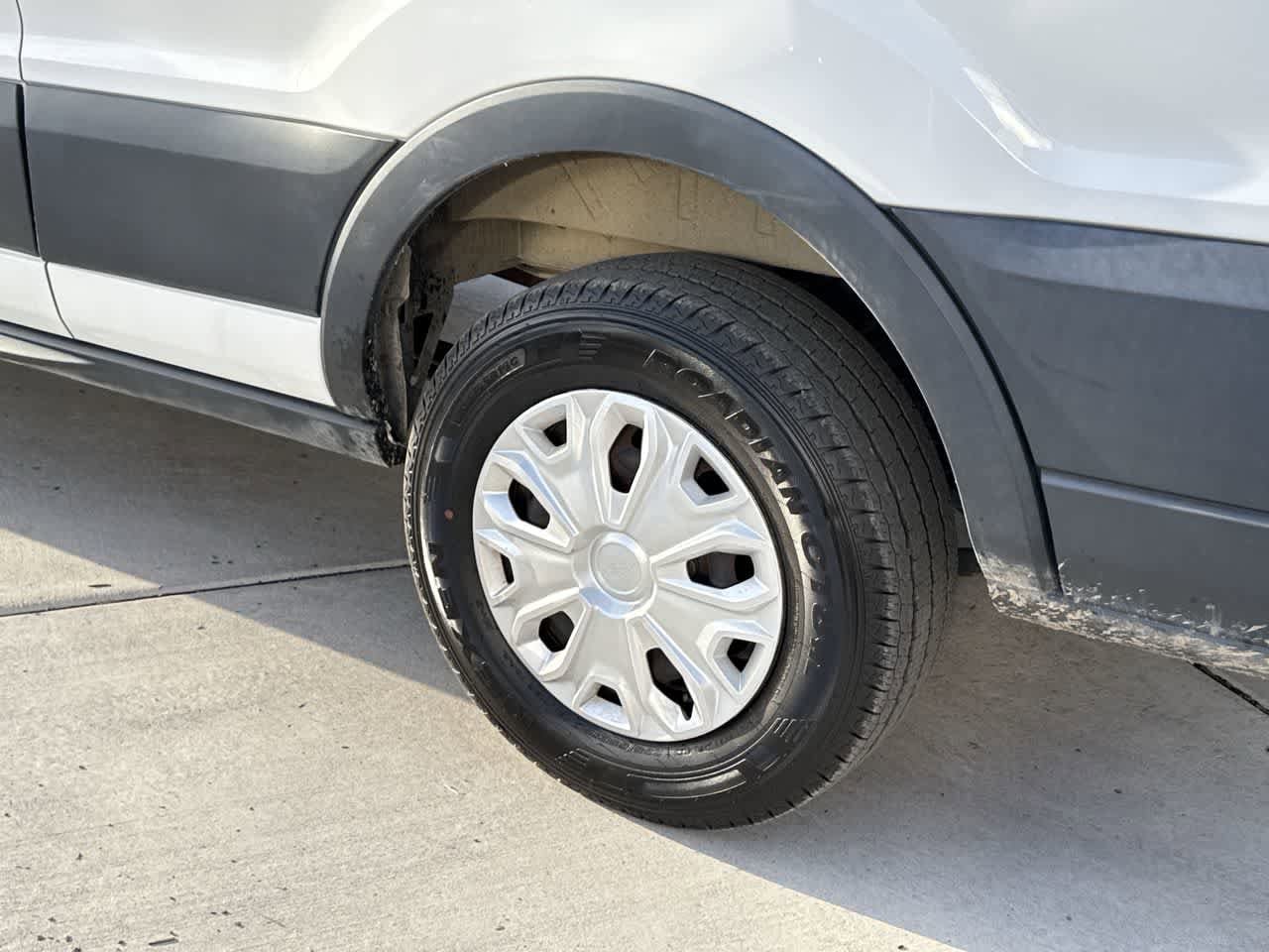 Thumbnail: 2016 Ford Transit Series - 8