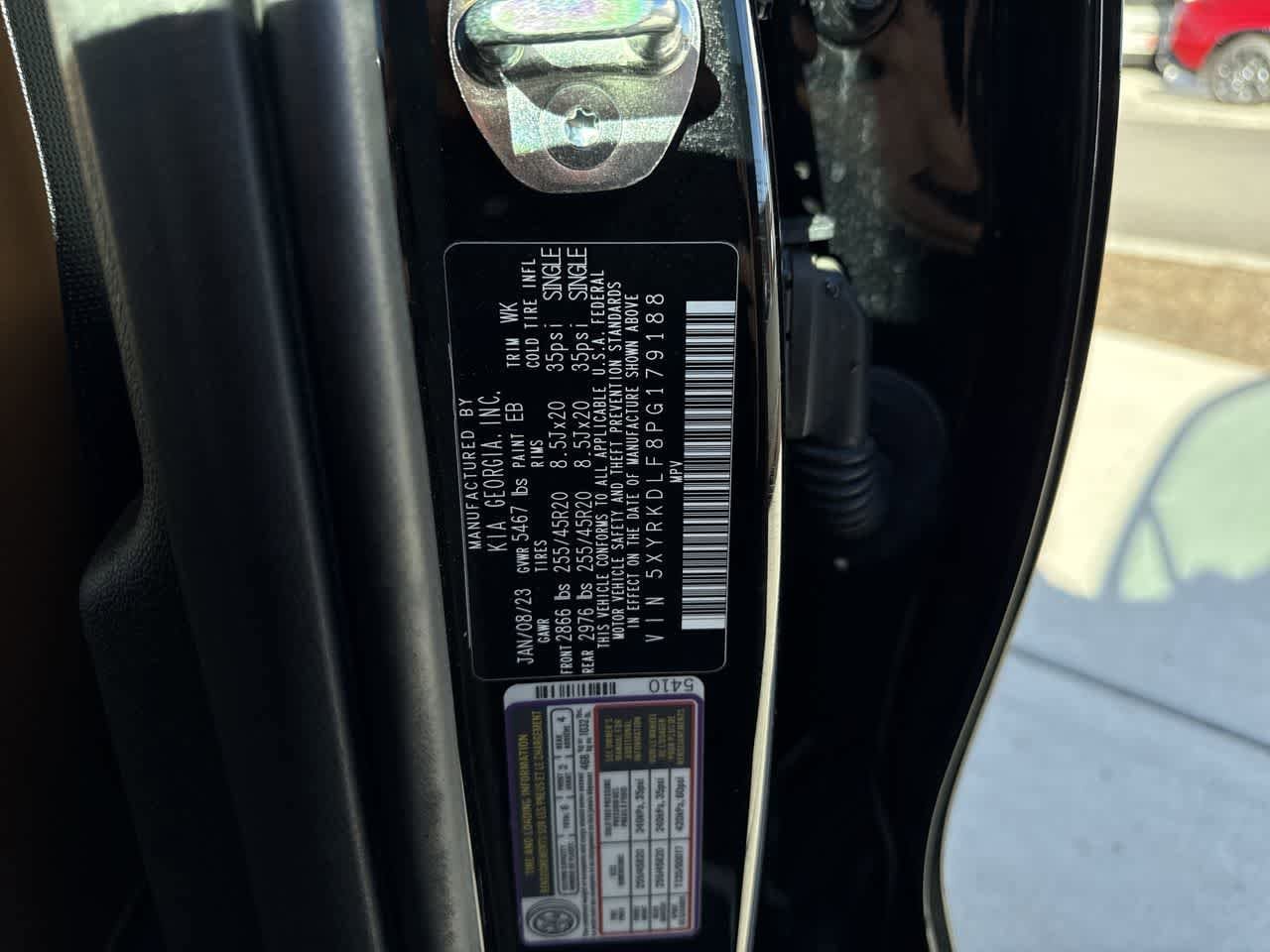 Thumbnail: 2023 Kia Sorento - 25