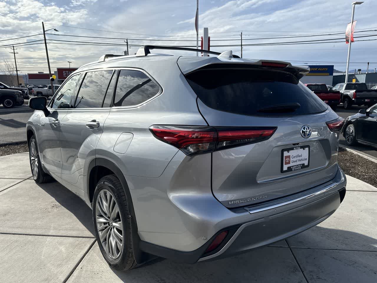 Thumbnail: 2021 Toyota Highlander - 5