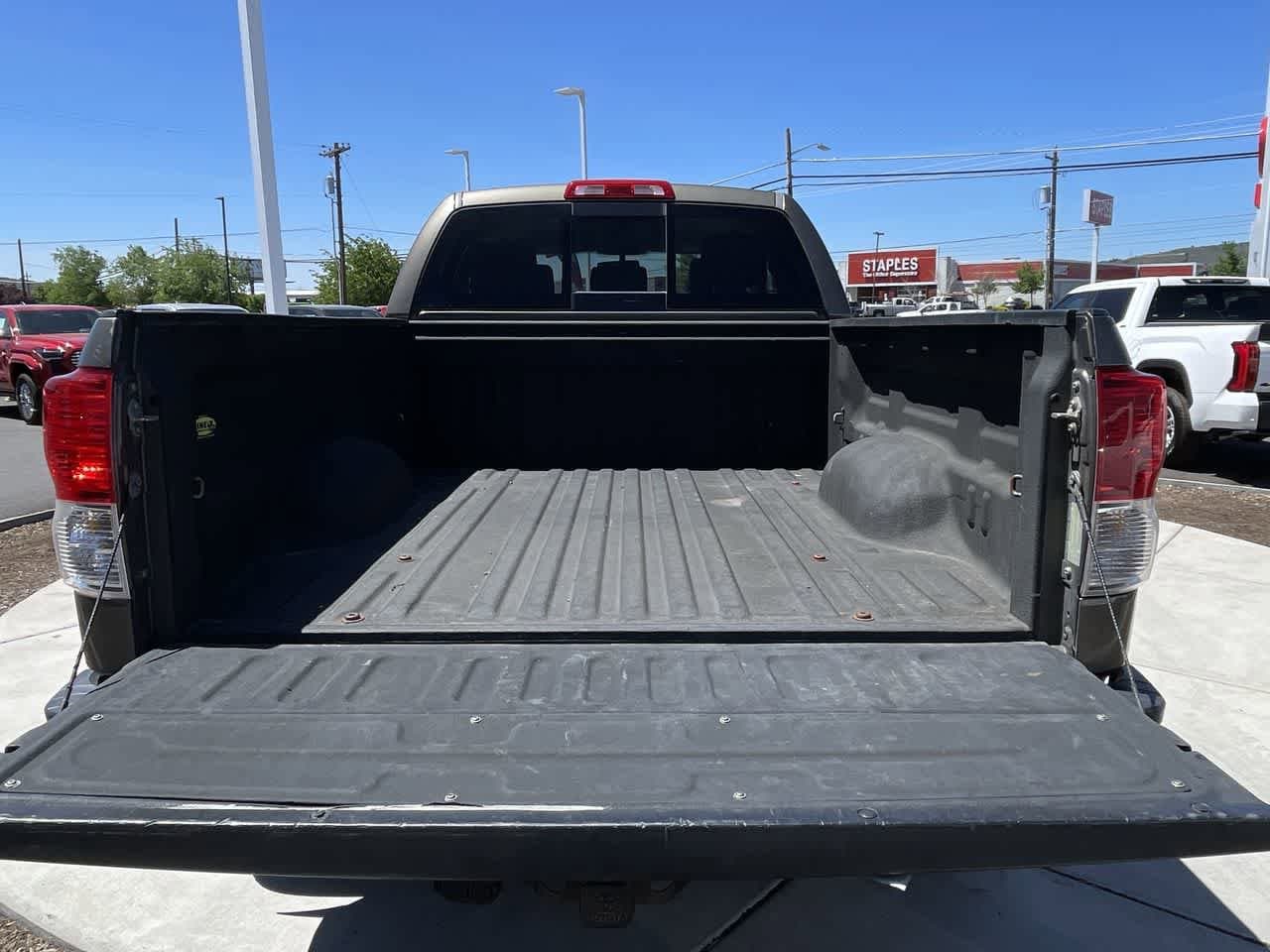 Thumbnail: 2010 Toyota Tundra - 6