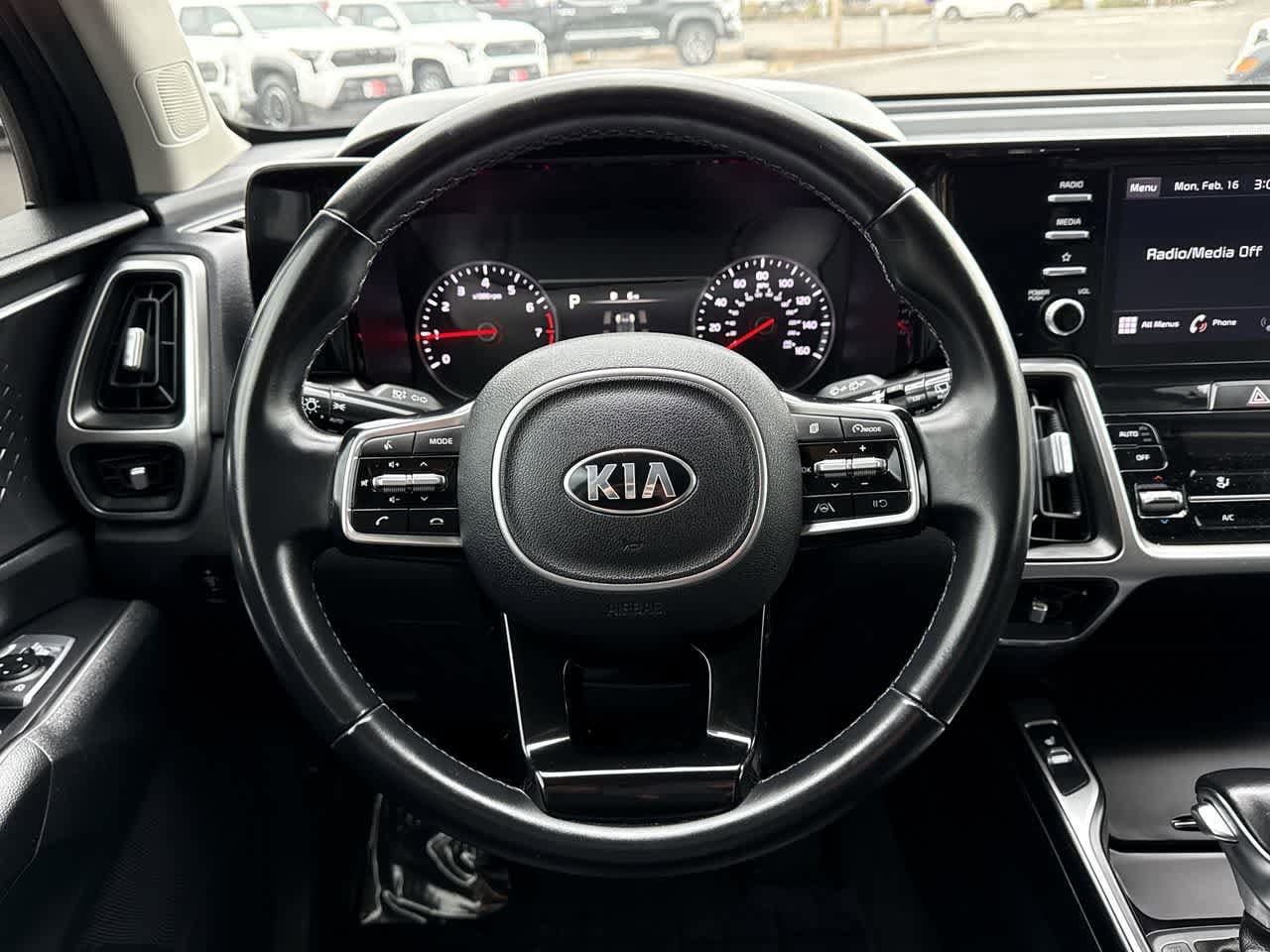 Thumbnail: 2021 Kia Sorento - 17