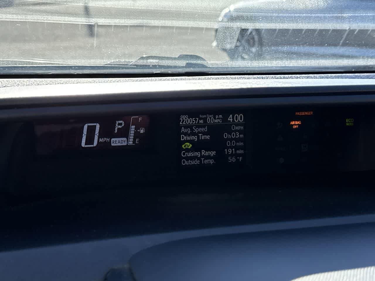 Thumbnail: 2015 Toyota Prius c - 17