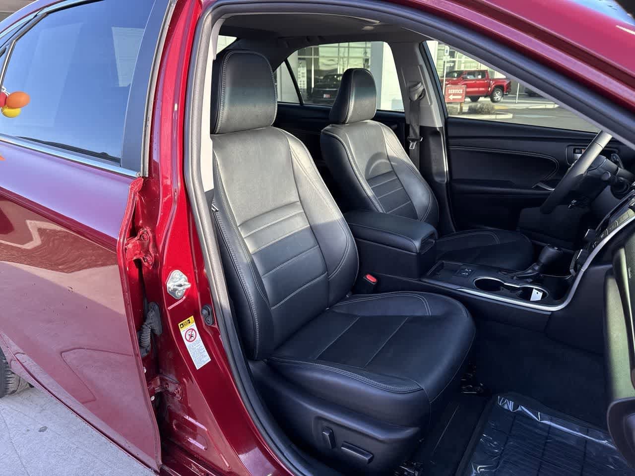 Thumbnail: 2017 Toyota Camry - 14