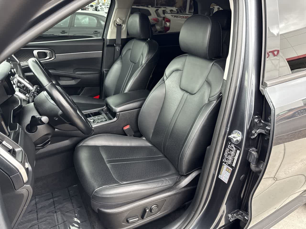 Thumbnail: 2021 Kia Sorento - 11