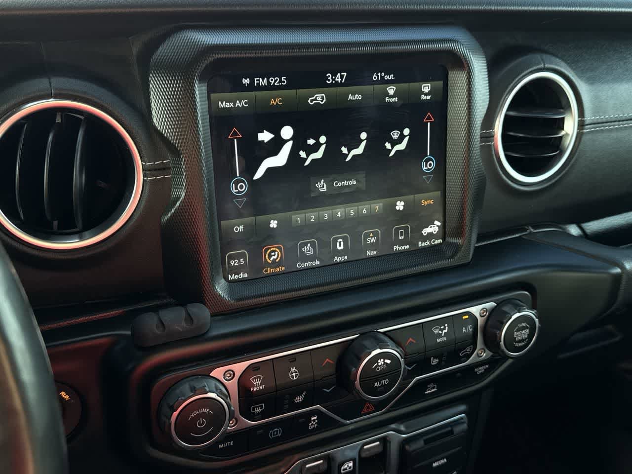 Thumbnail: 2021 Jeep Wrangler - 18