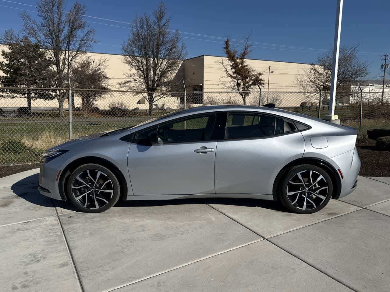 Thumbnail: 2024 Toyota Prius Prime - 2