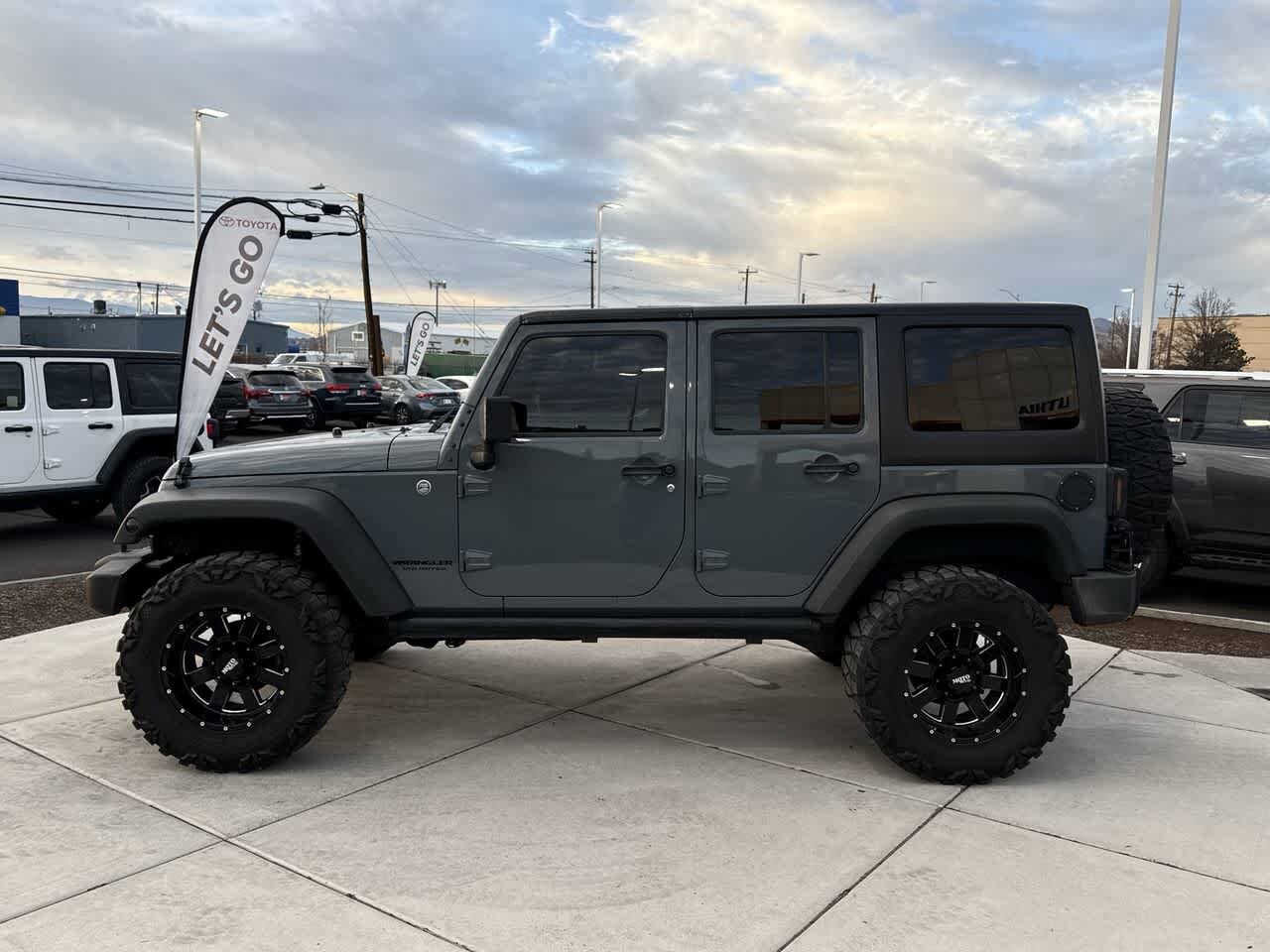 2015 Jeep Wrangler Unlimited Sport photo 2