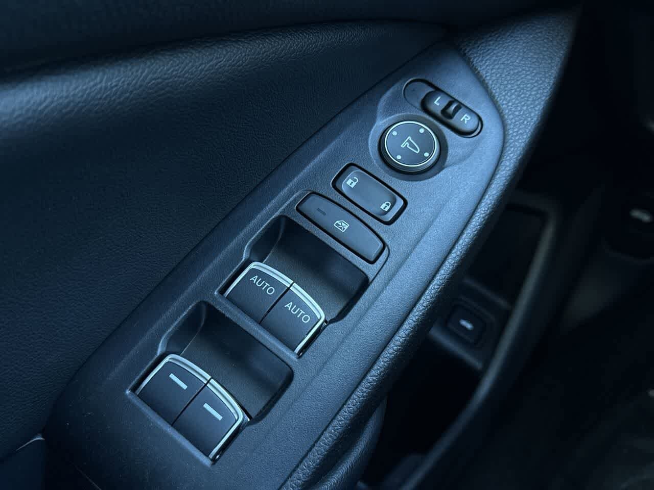 Thumbnail: 2022 Honda Accord - 22