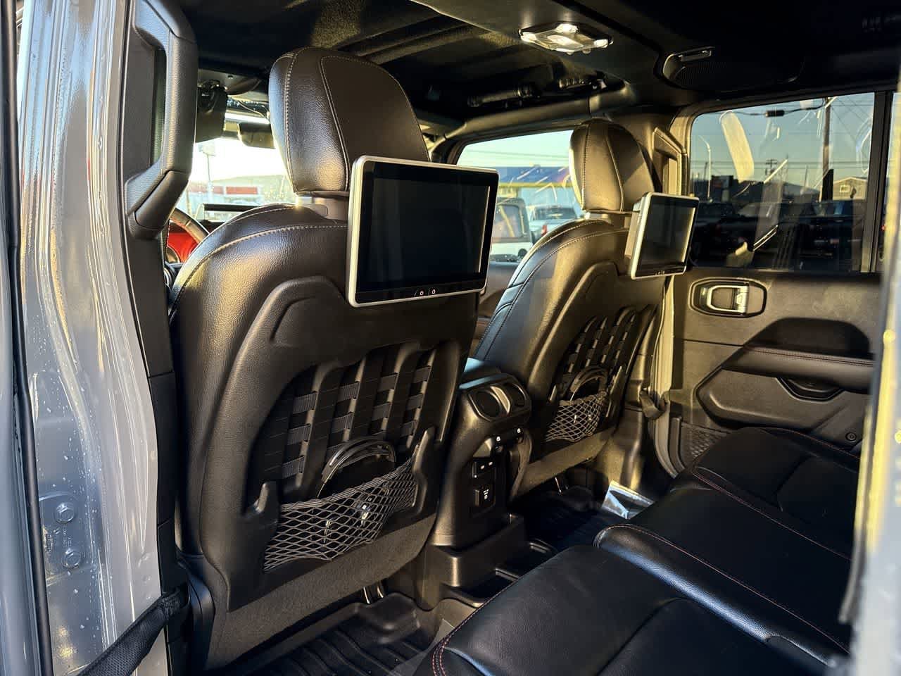 Thumbnail: 2021 Jeep Wrangler - 12