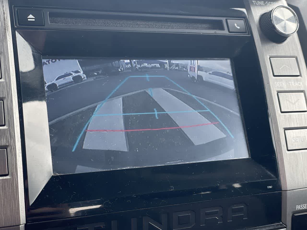 Thumbnail: 2014 Toyota Tundra - 19