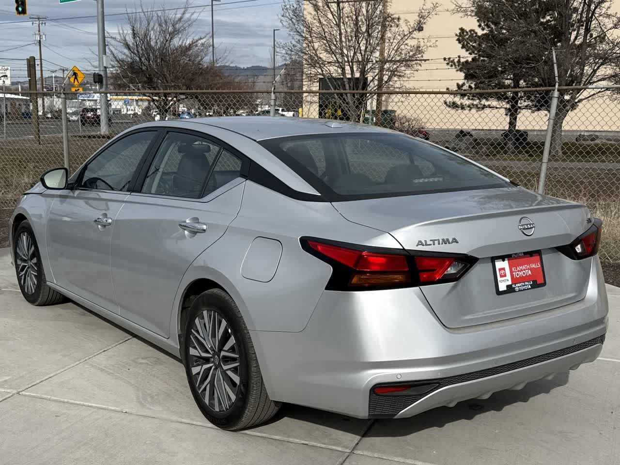 Thumbnail: 2024 Nissan Altima - 5