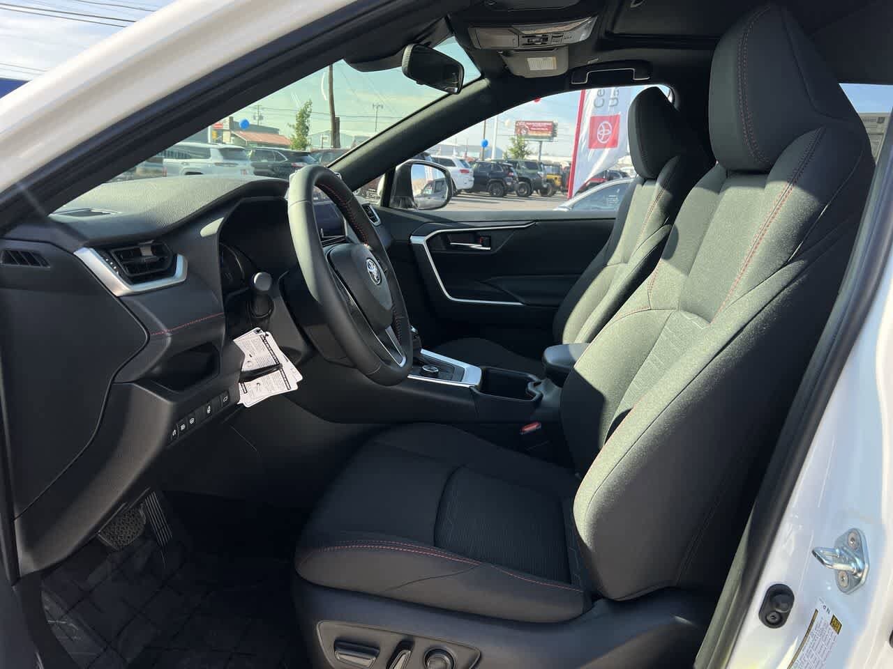 2024 Toyota RAV4 Prime SE 12