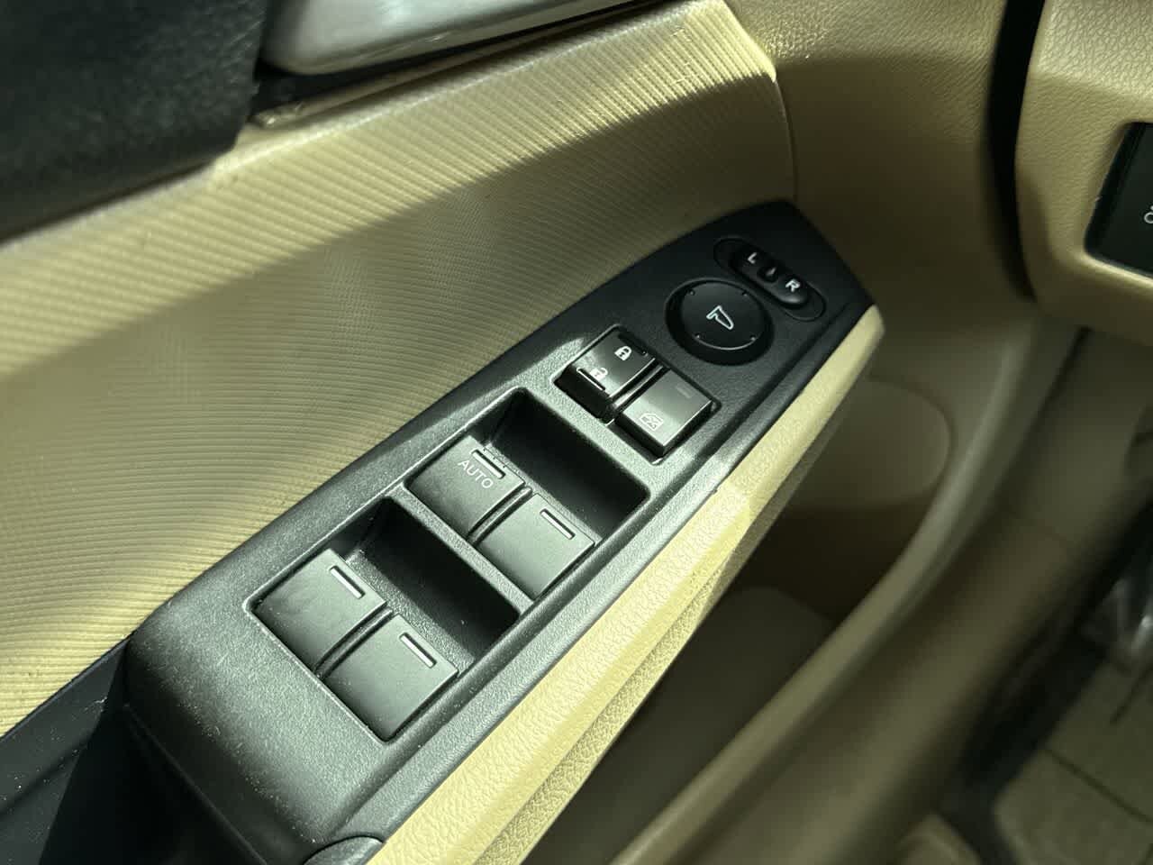 Thumbnail: 2012 Honda Accord - 21